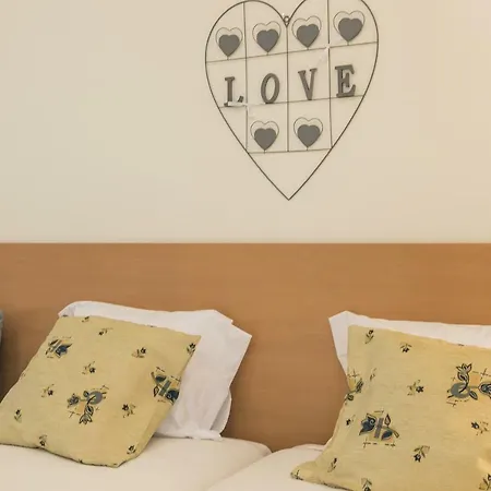 Apartamento à Francos Artist Painting