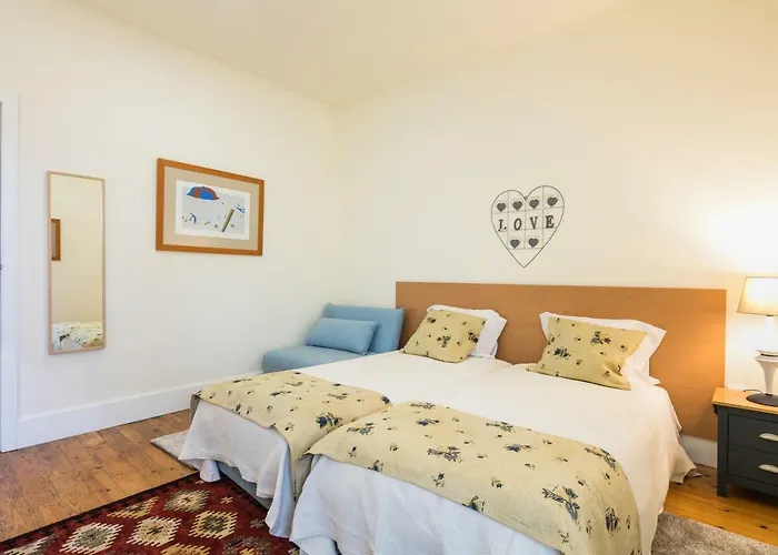 Appartement à Francos Artist Painting