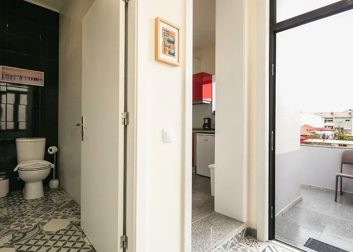 A Francos Artist Painting *