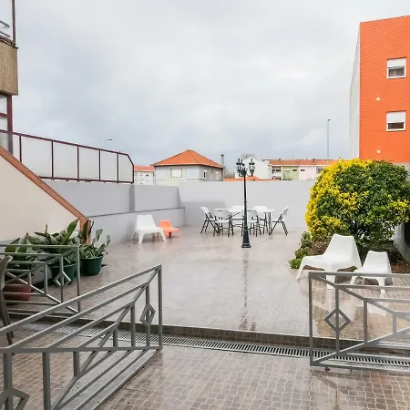 à Francos Artist Painting * Porto